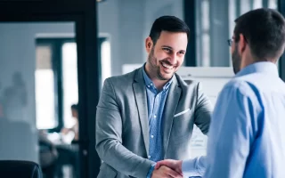 O poder da sincronia e sinergia entre Marketing e Liderança: Desvendando novos horizontes pessoais e profissionais
