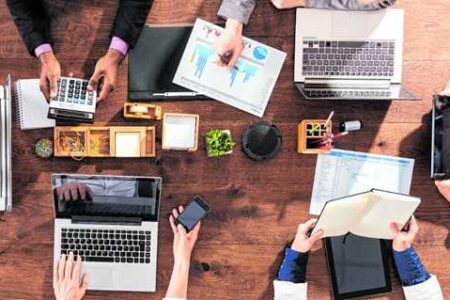 Comissão aprova benefício fiscal para empresa que incentiva estagiário a ler Comissão aprova benefício fiscal para empresa que incentiva estagiário a ler
