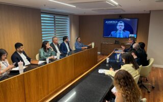 CNC e Abvtex discutem isonomia tributária e desafios do varejo diante do avanço das plataformas internacionais