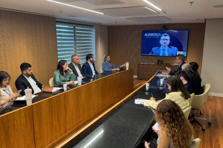 CNC e Abvtex discutem isonomia tributária e desafios do varejo diante do avanço das plataformas internacionais
