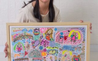 Arte afetiva: desenhos infantis viram obras de galeria