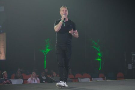 Novos caminhos para o mercado de capitais: Tecnologia, confiança e integração global na análise de Marcio Alaor de Araújo Novos caminhos para o mercado de capitais: Tecnologia, confiança e integração global na análise de Marcio Alaor de Araújo
